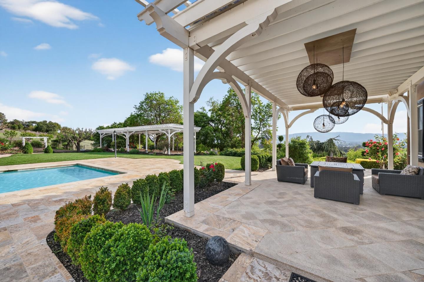 Detail Gallery Image 53 of 90 For 9540 via Del Oro, Gilroy,  CA 95020 - 4 Beds | 4/1 Baths