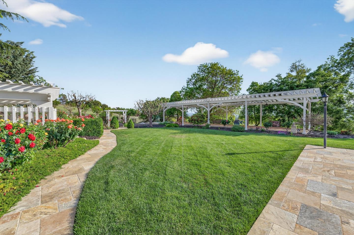 Detail Gallery Image 54 of 90 For 9540 via Del Oro, Gilroy,  CA 95020 - 4 Beds | 4/1 Baths