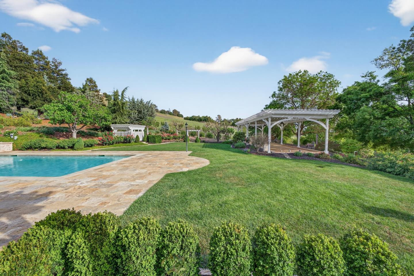 Detail Gallery Image 56 of 90 For 9540 via Del Oro, Gilroy,  CA 95020 - 4 Beds | 4/1 Baths