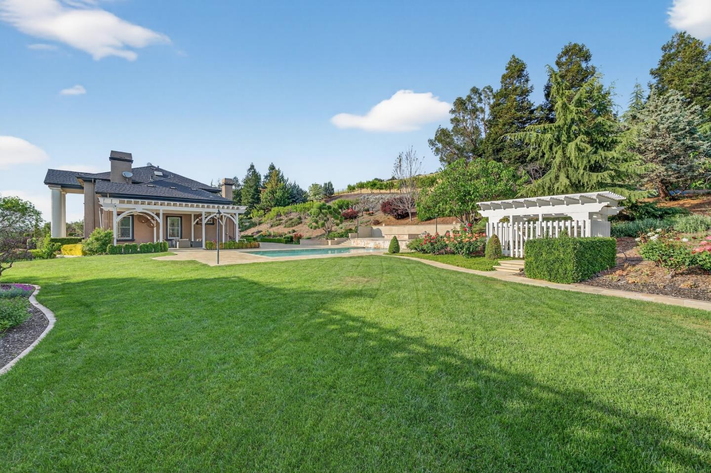 Detail Gallery Image 57 of 90 For 9540 via Del Oro, Gilroy,  CA 95020 - 4 Beds | 4/1 Baths