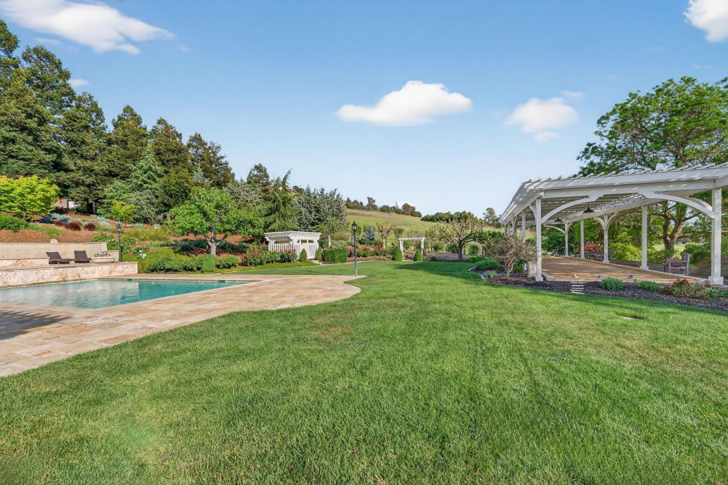 Detail Gallery Image 59 of 90 For 9540 via Del Oro, Gilroy,  CA 95020 - 4 Beds | 4/1 Baths