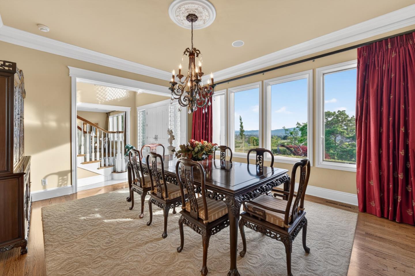 Detail Gallery Image 6 of 90 For 9540 via Del Oro, Gilroy,  CA 95020 - 4 Beds | 4/1 Baths