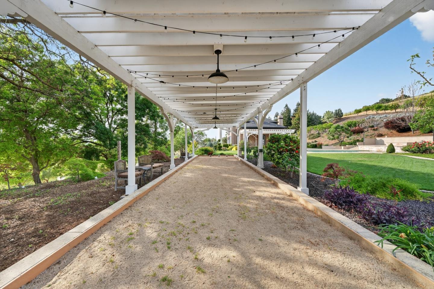 Detail Gallery Image 63 of 90 For 9540 via Del Oro, Gilroy,  CA 95020 - 4 Beds | 4/1 Baths