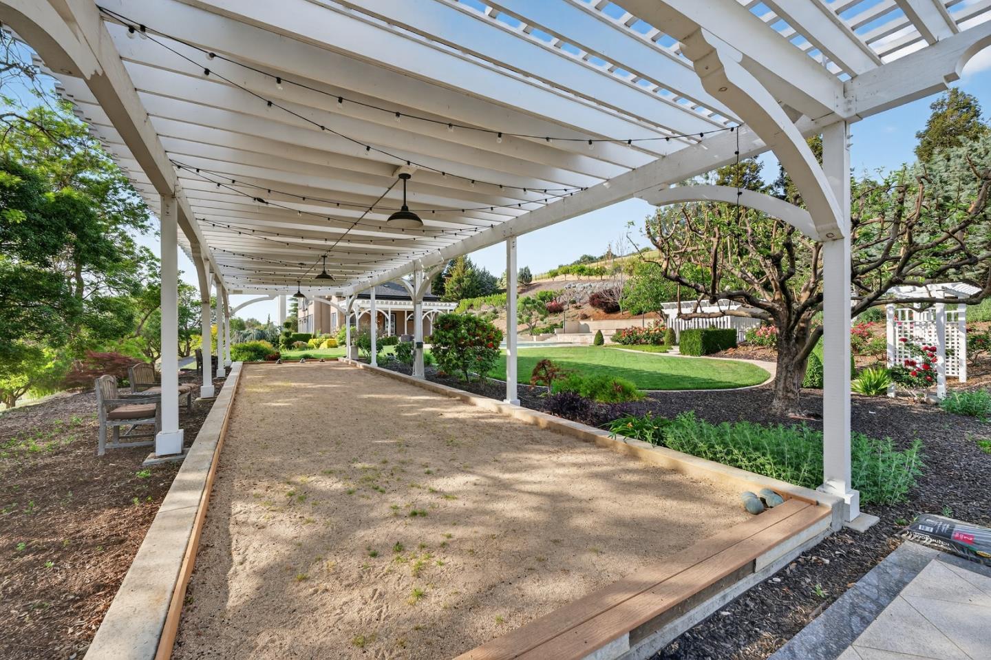 Detail Gallery Image 64 of 90 For 9540 via Del Oro, Gilroy,  CA 95020 - 4 Beds | 4/1 Baths