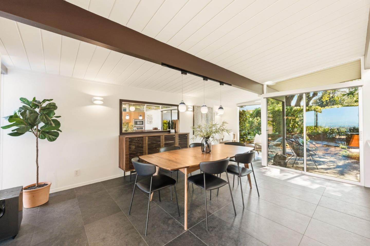 Detail Gallery Image 10 of 49 For 2027 New Brunswick Dr, San Mateo,  CA 94402 - 4 Beds | 2 Baths