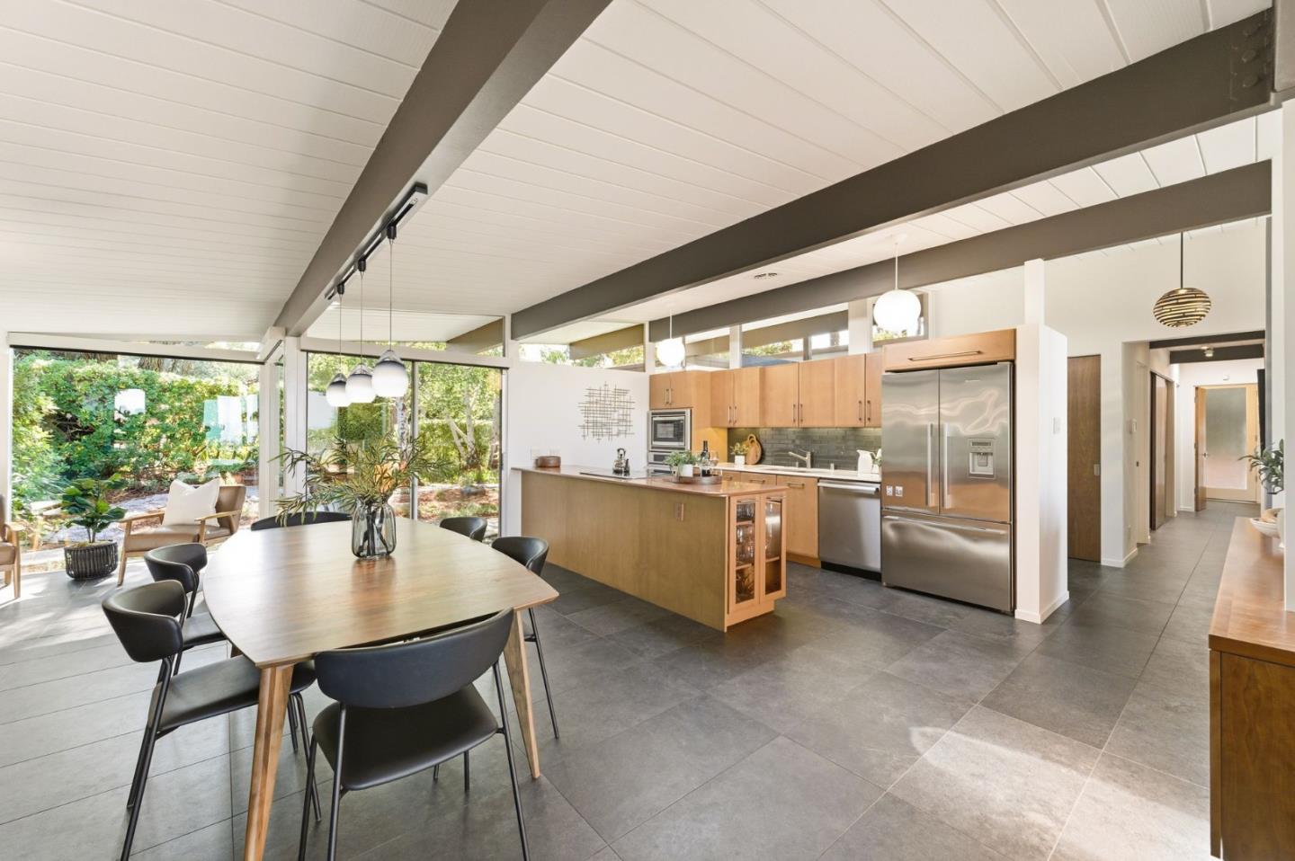 Detail Gallery Image 12 of 49 For 2027 New Brunswick Dr, San Mateo,  CA 94402 - 4 Beds | 2 Baths