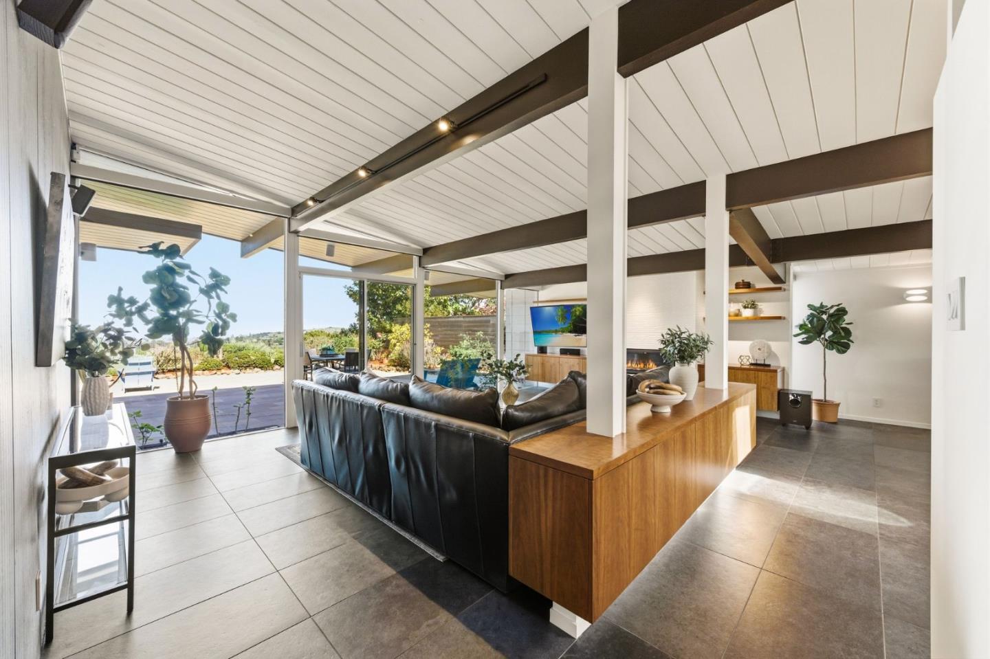 Detail Gallery Image 16 of 49 For 2027 New Brunswick Dr, San Mateo,  CA 94402 - 4 Beds | 2 Baths