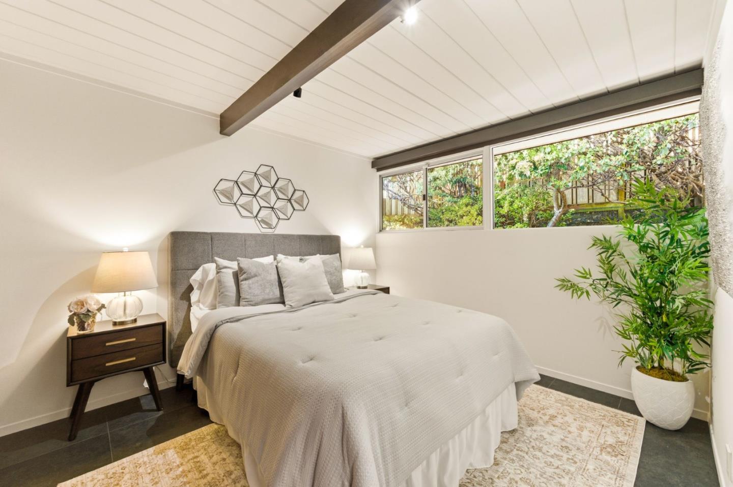 Detail Gallery Image 24 of 49 For 2027 New Brunswick Dr, San Mateo,  CA 94402 - 4 Beds | 2 Baths