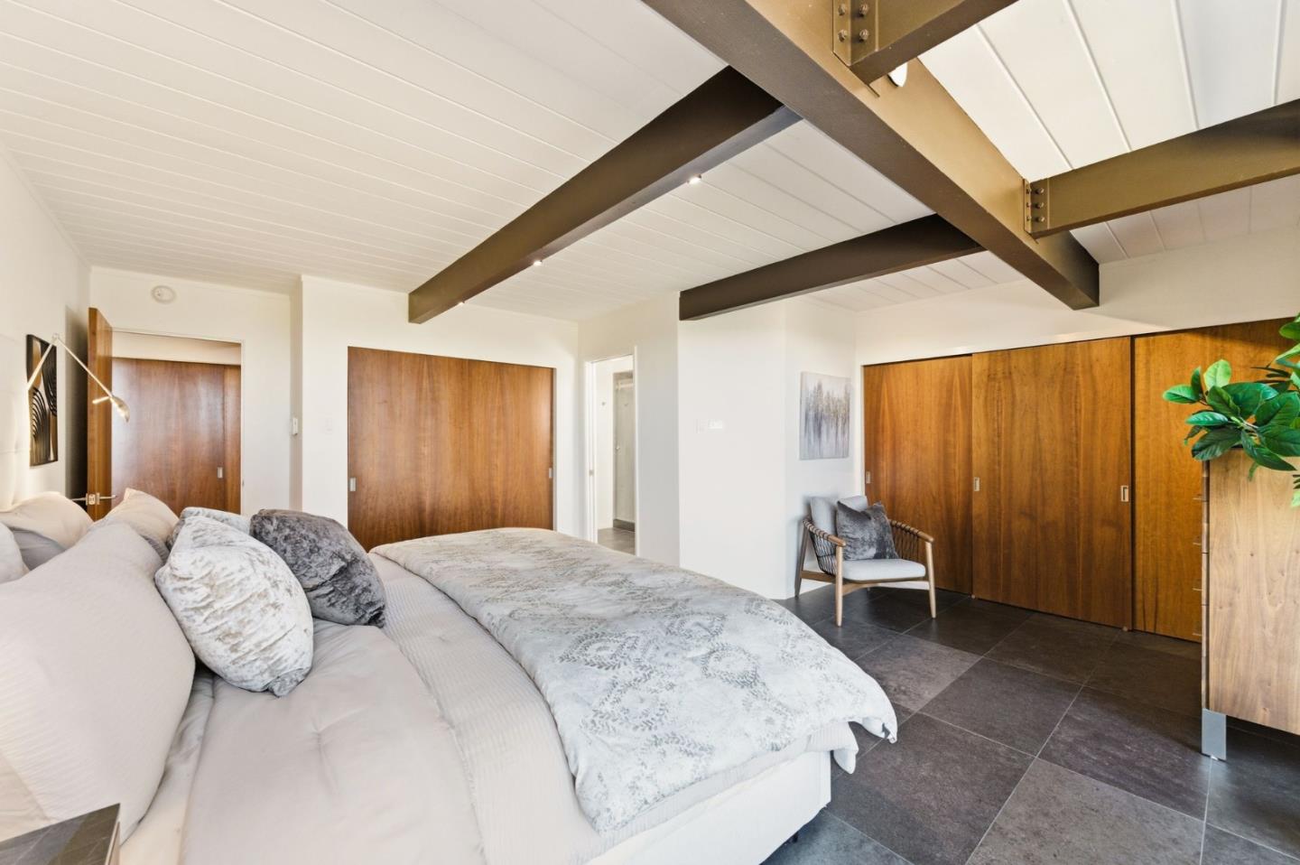 Detail Gallery Image 31 of 49 For 2027 New Brunswick Dr, San Mateo,  CA 94402 - 4 Beds | 2 Baths