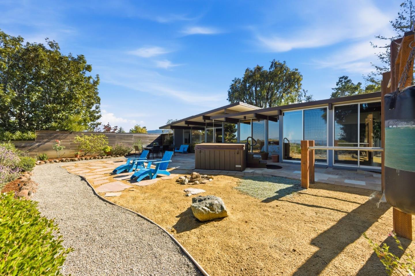 Detail Gallery Image 33 of 49 For 2027 New Brunswick Dr, San Mateo,  CA 94402 - 4 Beds | 2 Baths