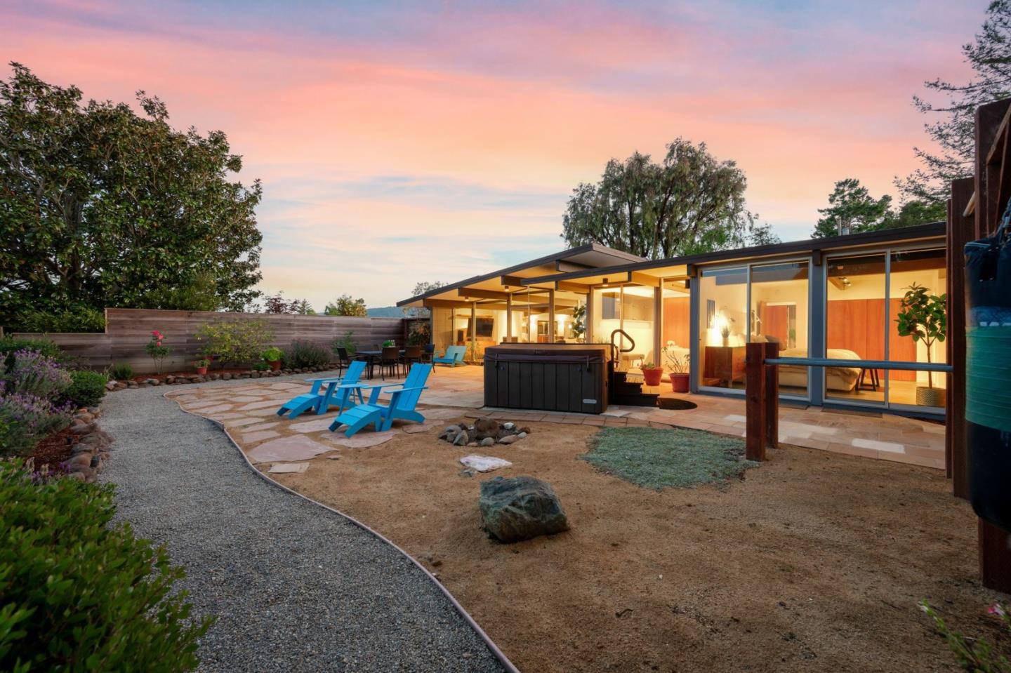 Detail Gallery Image 40 of 49 For 2027 New Brunswick Dr, San Mateo,  CA 94402 - 4 Beds | 2 Baths