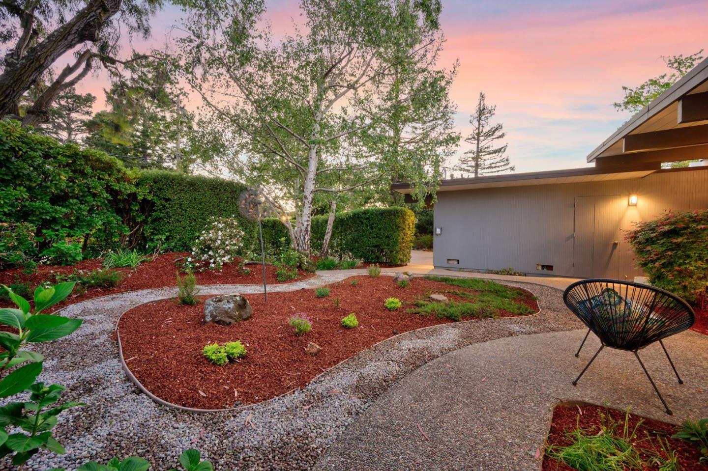 Detail Gallery Image 45 of 49 For 2027 New Brunswick Dr, San Mateo,  CA 94402 - 4 Beds | 2 Baths