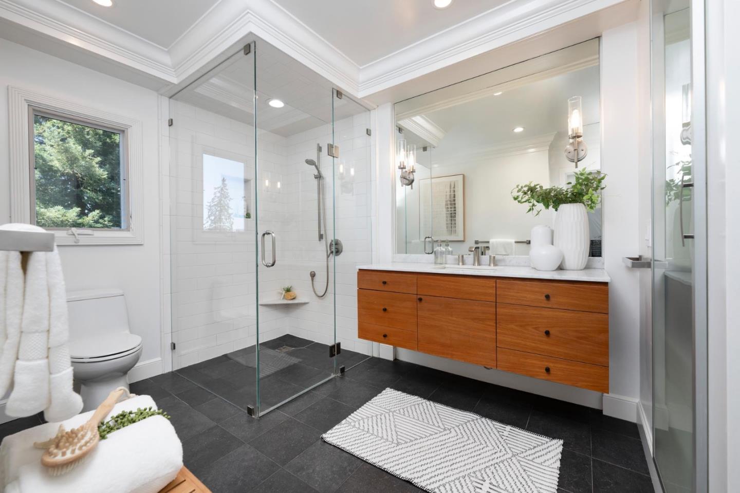 Detail Gallery Image 35 of 64 For 1120 Palm Ave, San Mateo,  CA 94401 - 4 Beds | 3 Baths