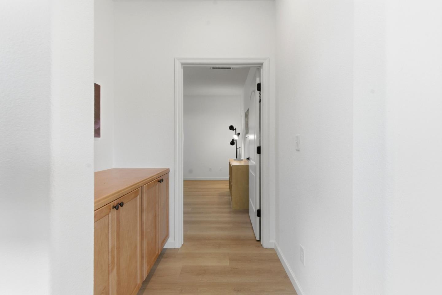 Detail Gallery Image 10 of 30 For 1920 Dylan St, Hollister,  CA 95023 - 4 Beds | 2 Baths