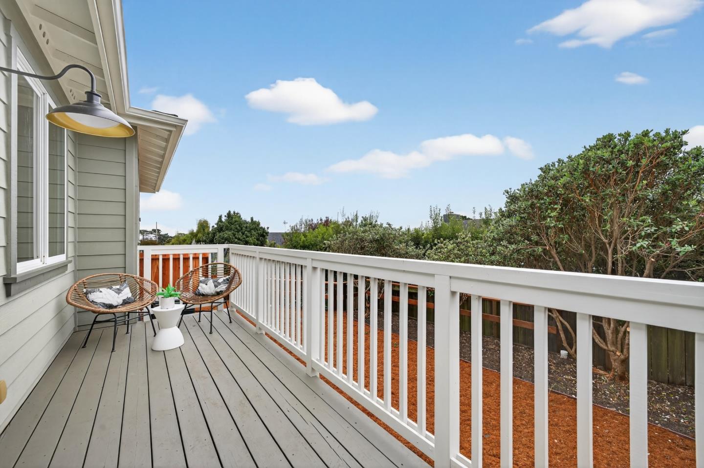 Detail Gallery Image 20 of 32 For 419 Almeria Ave, El Granada,  CA 94018 - 2 Beds | 2 Baths