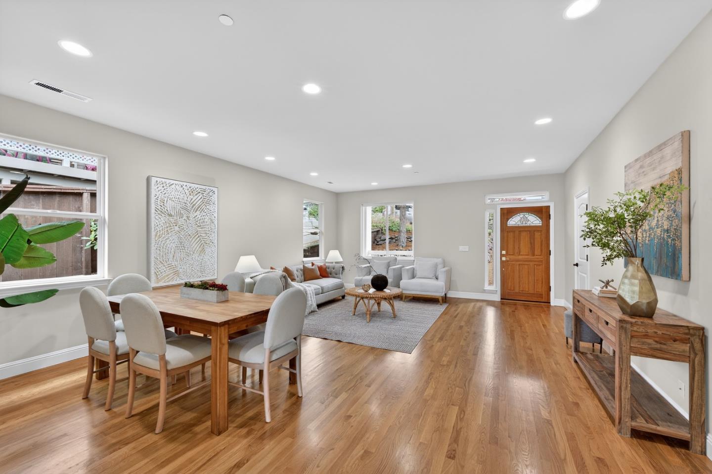 Detail Gallery Image 4 of 32 For 419 Almeria Ave, El Granada,  CA 94018 - 2 Beds | 2 Baths