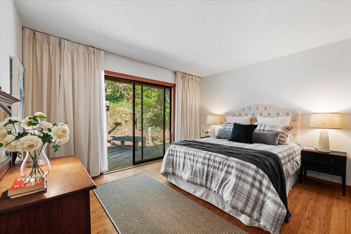 Detail Gallery Image 11 of 21 For 208 Canyon Dr, Portola Valley,  CA 94028 - 2 Beds | 1 Baths