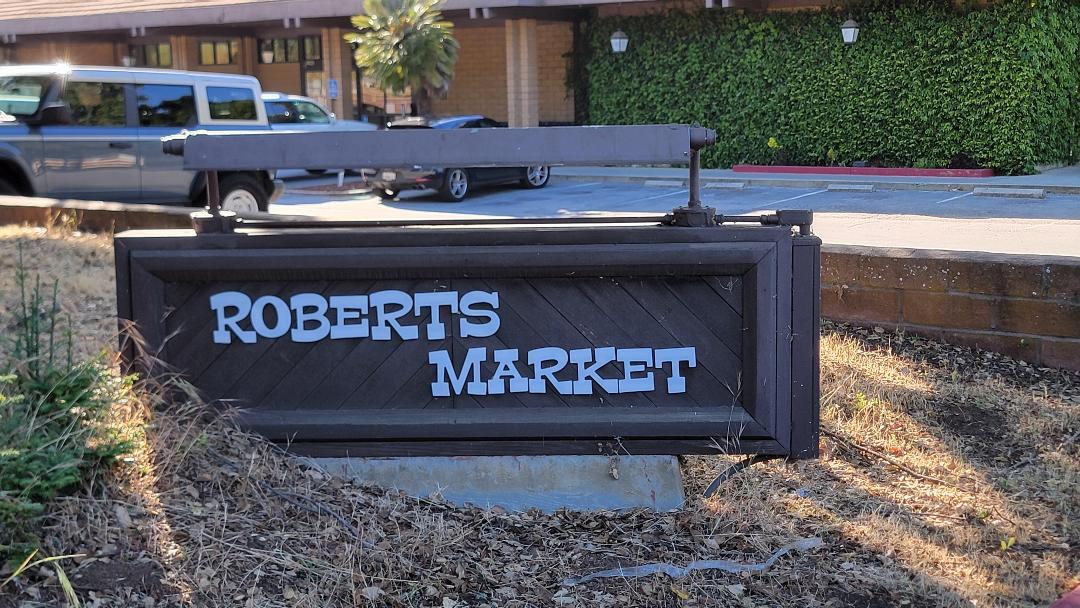 Detail Gallery Image 16 of 21 For 208 Canyon Dr, Portola Valley,  CA 94028 - 2 Beds | 1 Baths