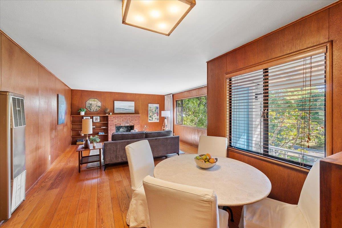 Detail Gallery Image 8 of 21 For 208 Canyon Dr, Portola Valley,  CA 94028 - 2 Beds | 1 Baths