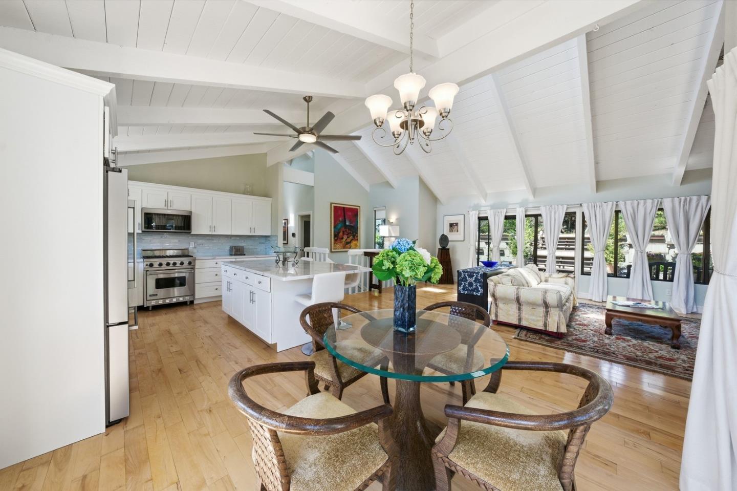 Detail Gallery Image 10 of 43 For 701 Day Valley Rd, Aptos,  CA 95003 - 5 Beds | 3/1 Baths