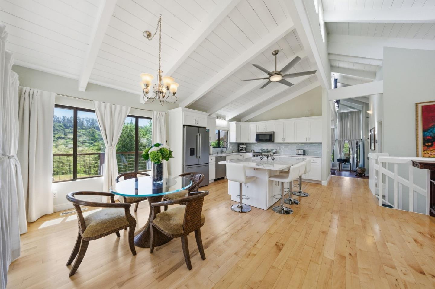 Detail Gallery Image 11 of 43 For 701 Day Valley Rd, Aptos,  CA 95003 - 5 Beds | 3/1 Baths