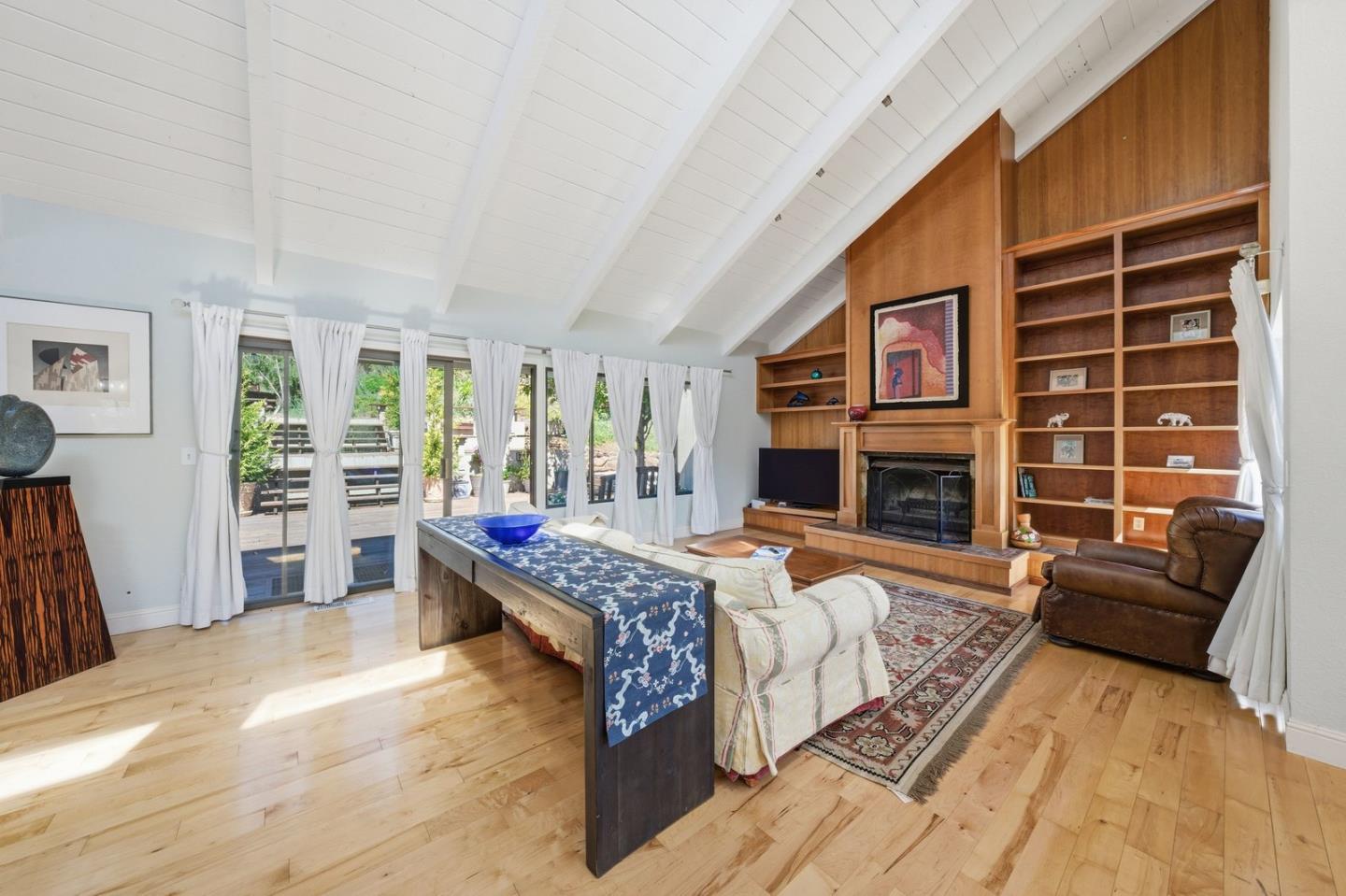 Detail Gallery Image 12 of 43 For 701 Day Valley Rd, Aptos,  CA 95003 - 5 Beds | 3/1 Baths