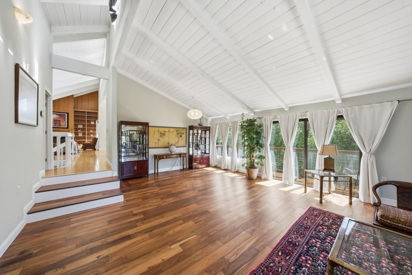 Detail Gallery Image 2 of 43 For 701 Day Valley Rd, Aptos,  CA 95003 - 5 Beds | 3/1 Baths