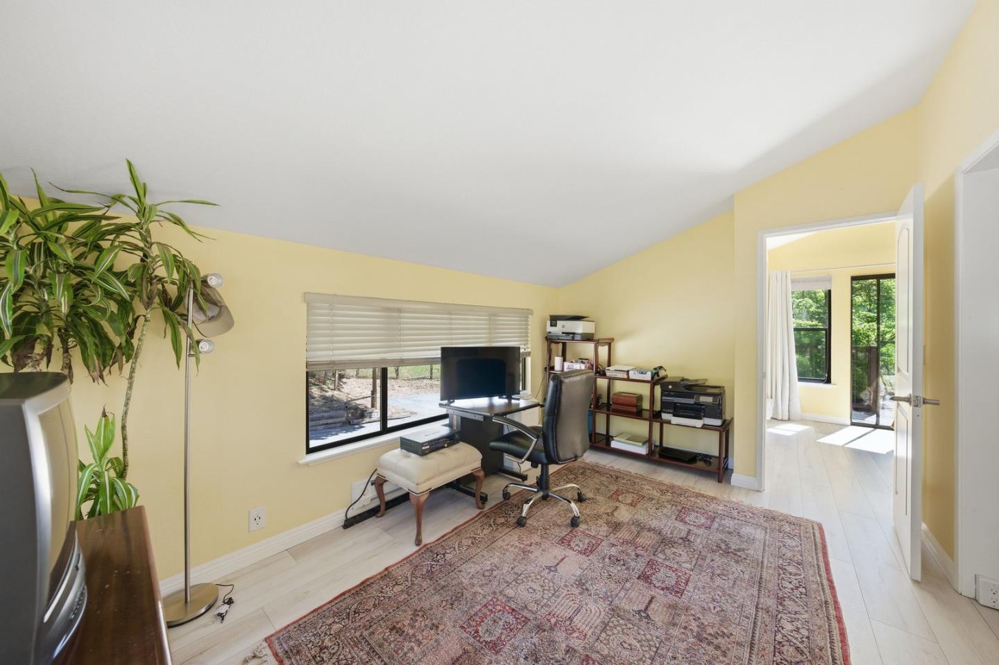 Detail Gallery Image 27 of 43 For 701 Day Valley Rd, Aptos,  CA 95003 - 5 Beds | 3/1 Baths