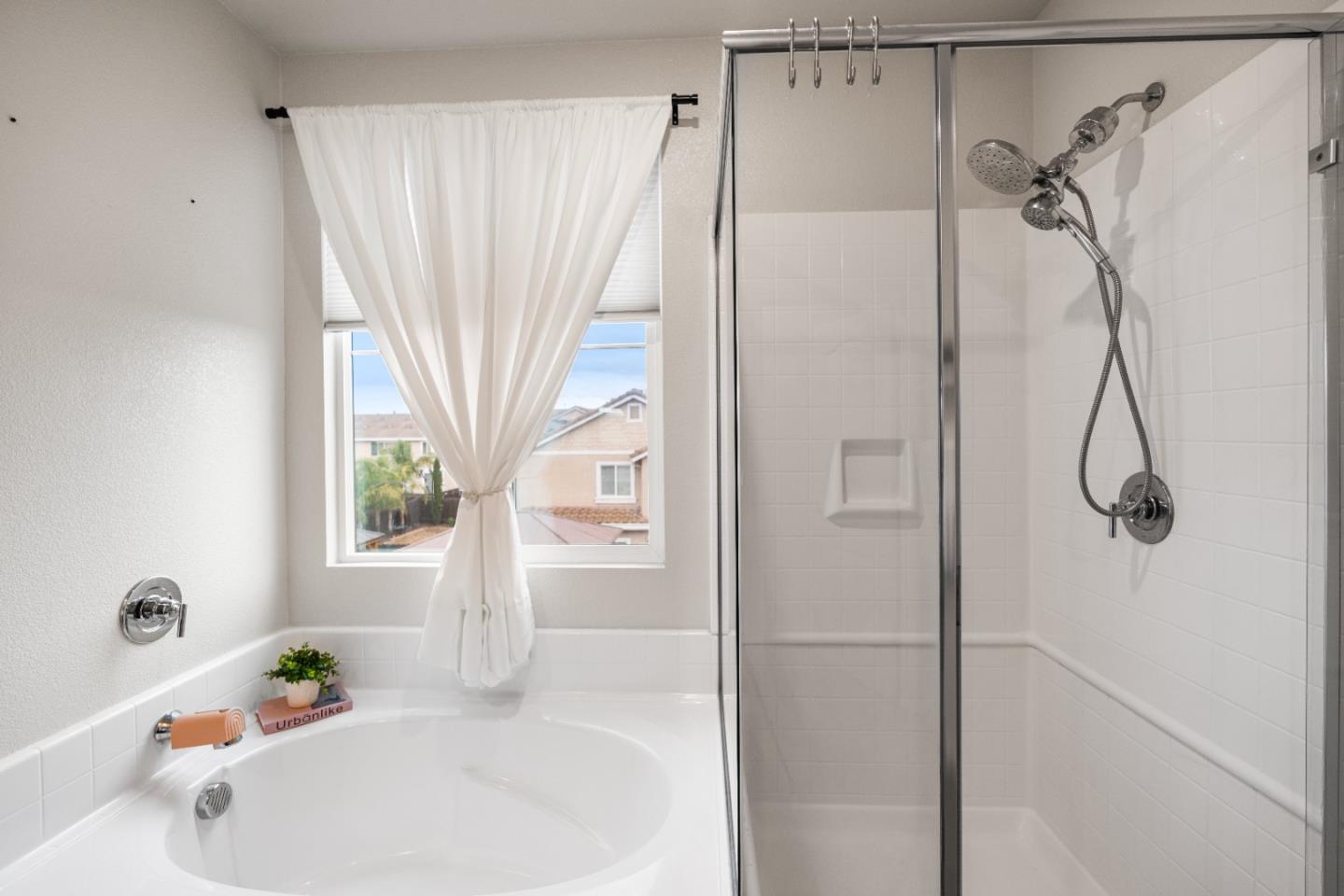 Detail Gallery Image 18 of 49 For 4054 Kenwood Circle, Oakley,  CA 94561 - 4 Beds | 3 Baths