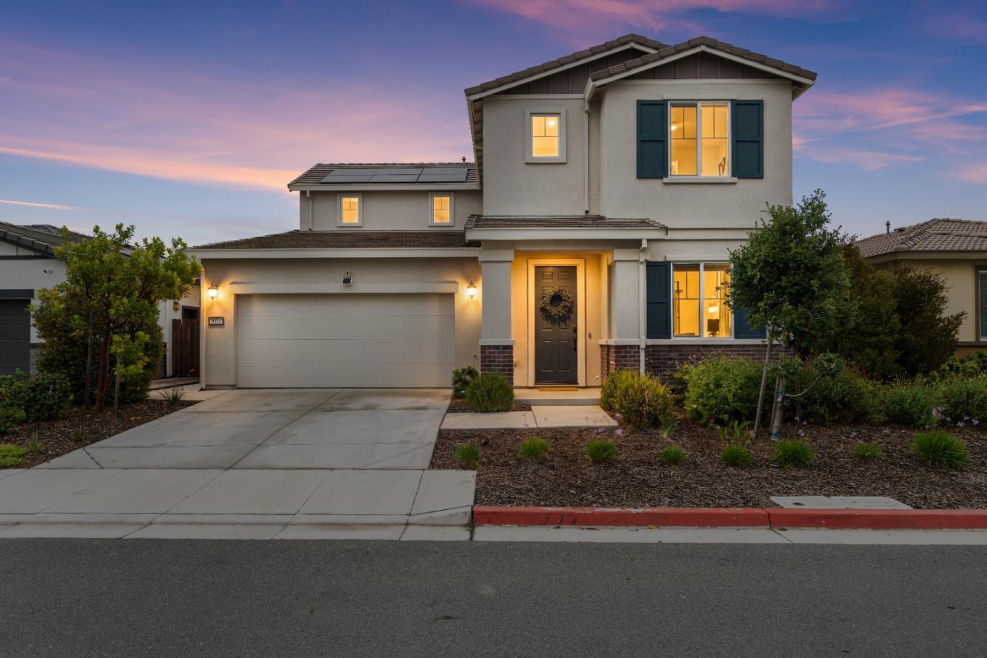 Detail Gallery Image 2 of 49 For 4054 Kenwood Circle, Oakley,  CA 94561 - 4 Beds | 3 Baths