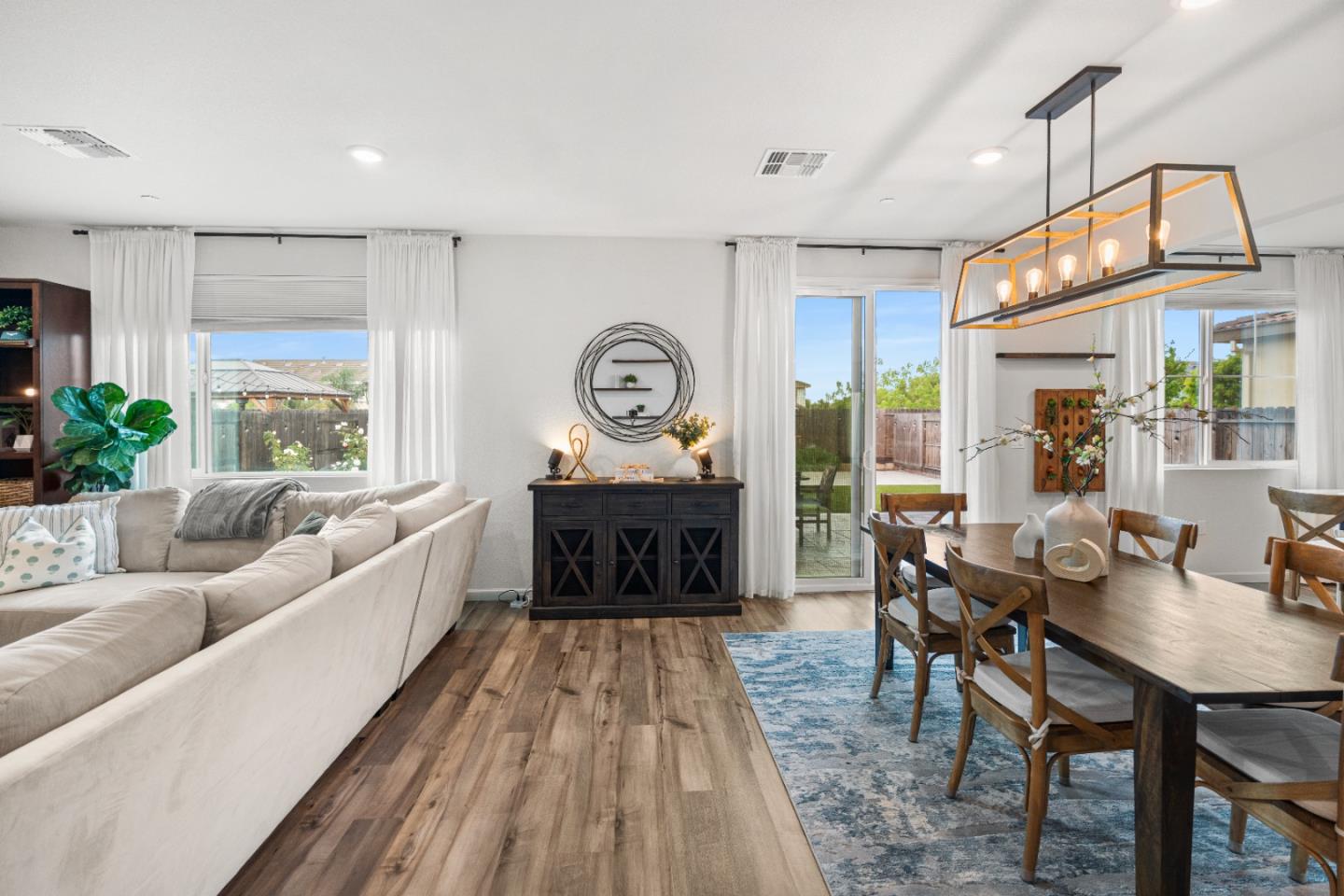 Detail Gallery Image 8 of 49 For 4054 Kenwood Circle, Oakley,  CA 94561 - 4 Beds | 3 Baths