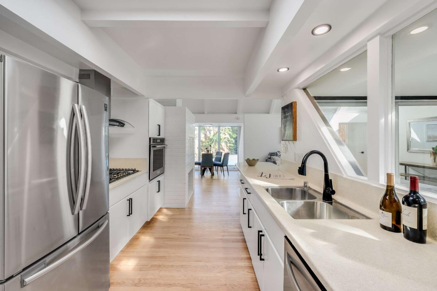 Detail Gallery Image 10 of 55 For 744 Jackpine Ct, Sunnyvale,  CA 94086 - 4 Beds | 2 Baths