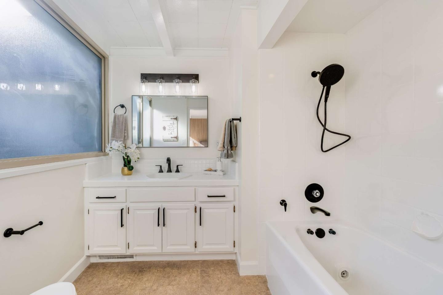 Detail Gallery Image 17 of 55 For 744 Jackpine Ct, Sunnyvale,  CA 94086 - 4 Beds | 2 Baths