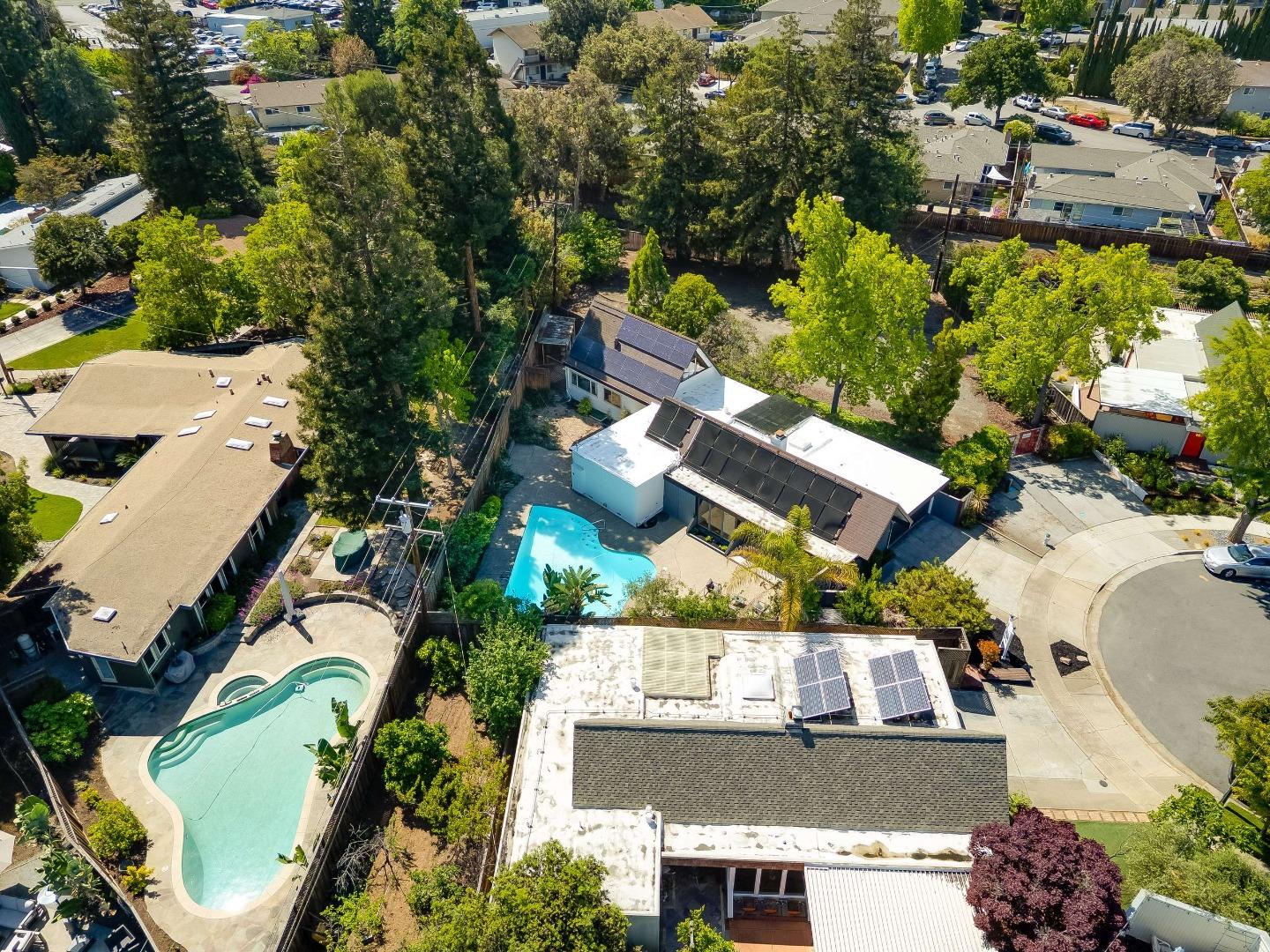 Detail Gallery Image 47 of 55 For 744 Jackpine Ct, Sunnyvale,  CA 94086 - 4 Beds | 2 Baths