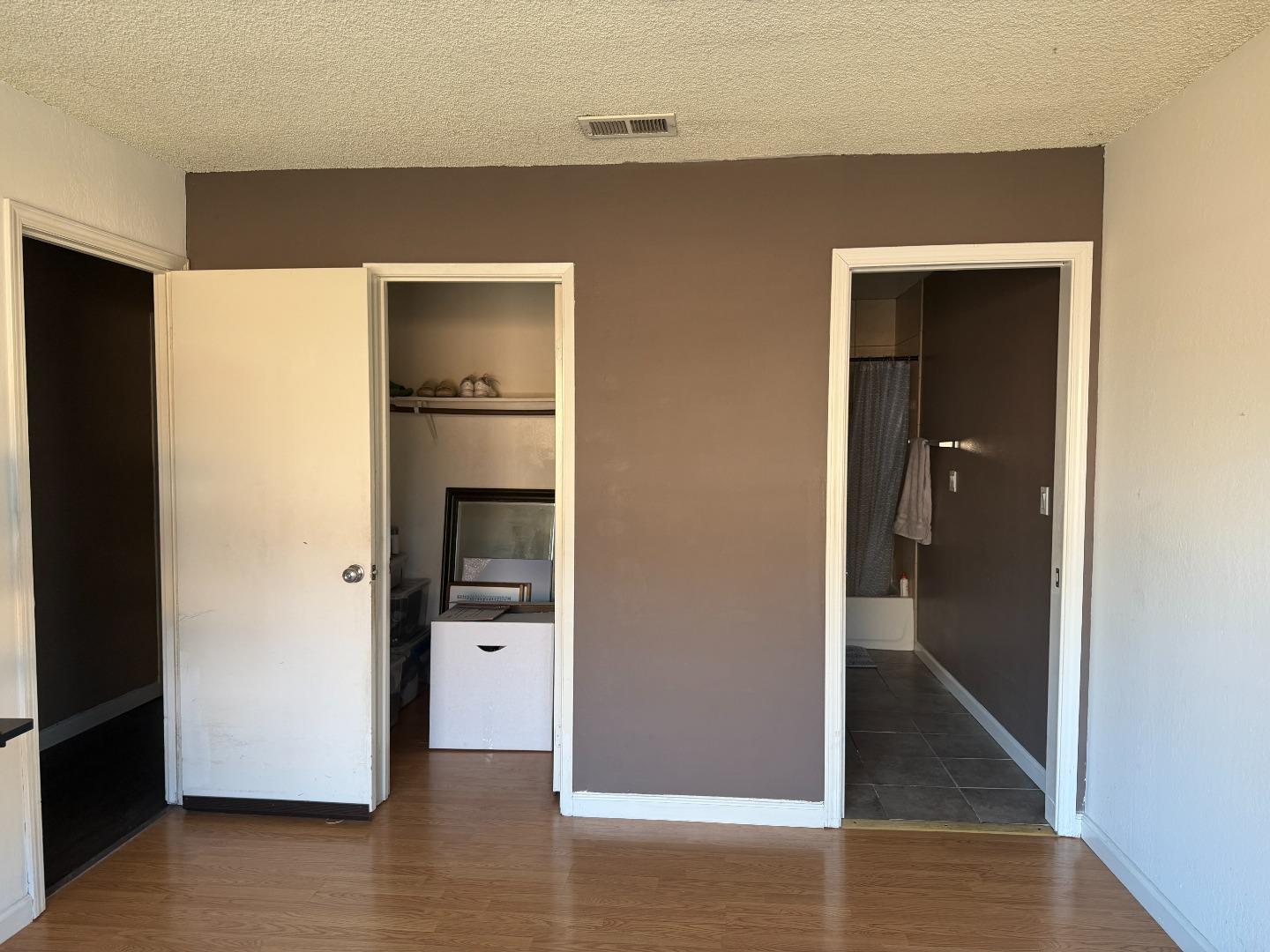 Detail Gallery Image 5 of 7 For 571 Kings Cross Way, San Jose,  CA 95136 - 4 Beds | 2 Baths