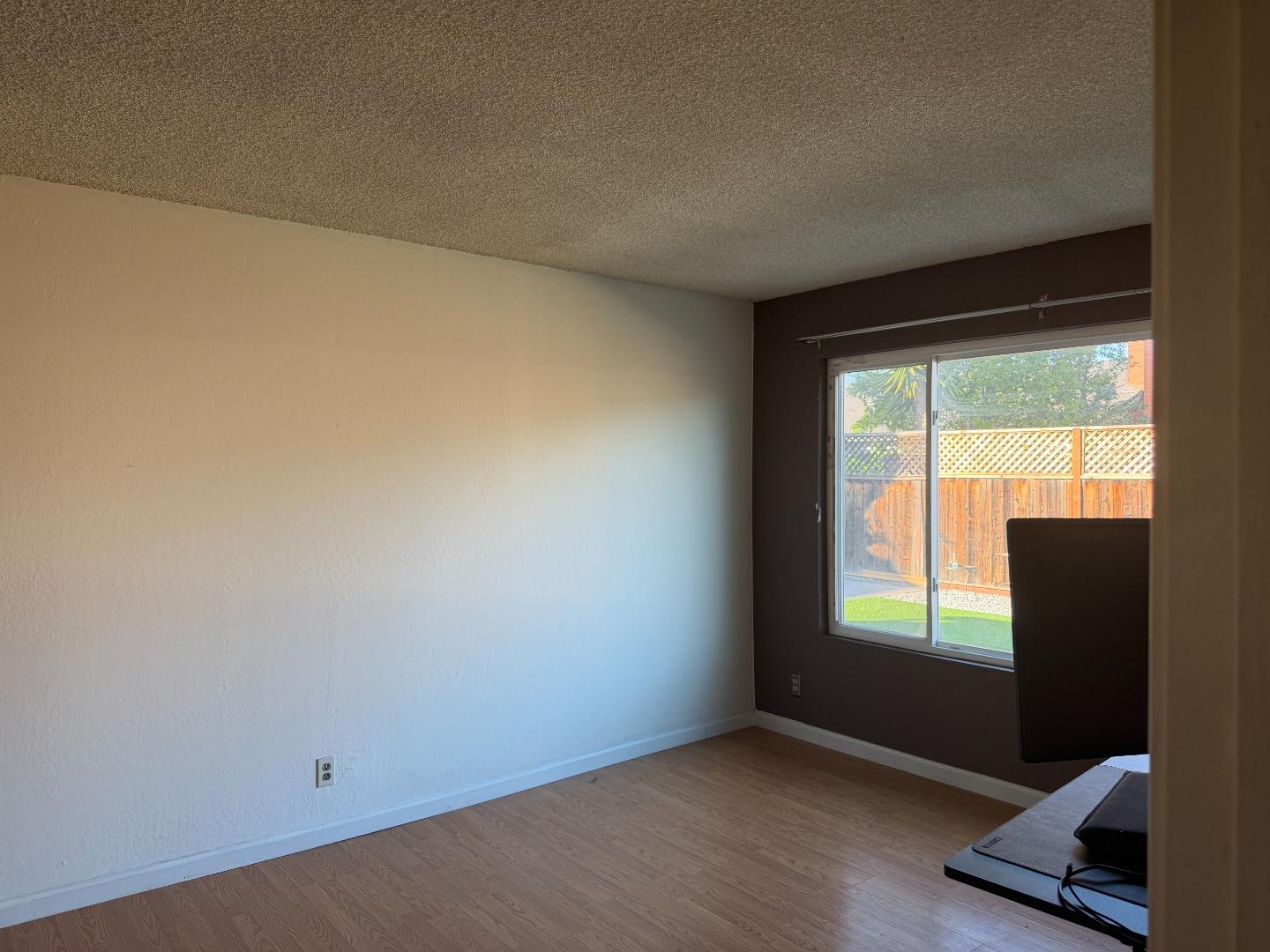 Detail Gallery Image 6 of 7 For 571 Kings Cross Way, San Jose,  CA 95136 - 4 Beds | 2 Baths