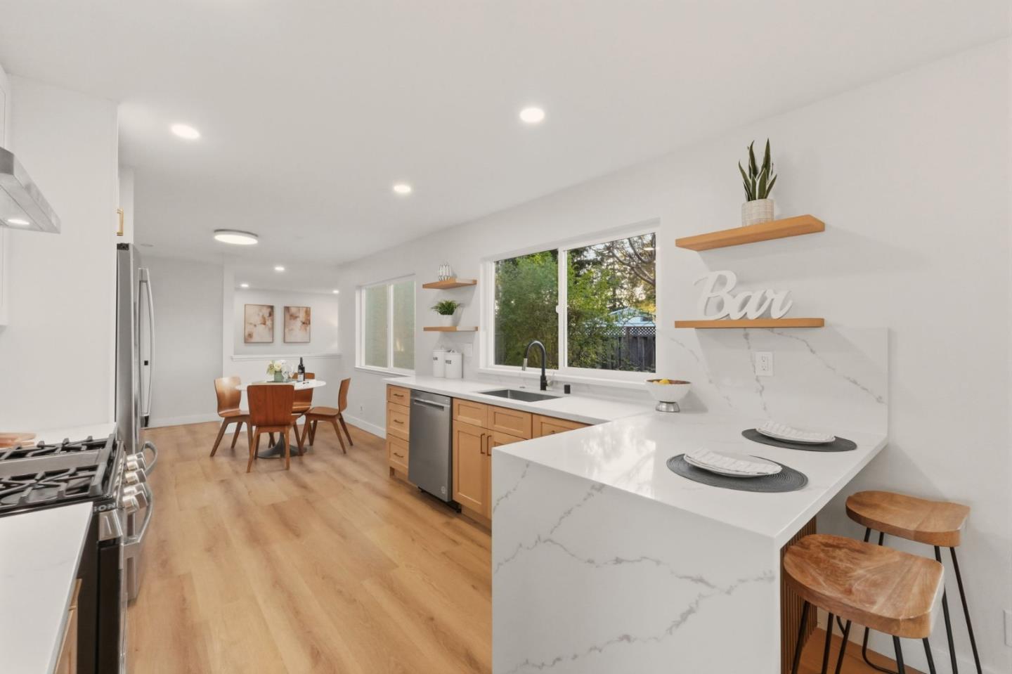 Detail Gallery Image 10 of 64 For 4733 Jarvis Ave, San Jose,  CA 95118 - 4 Beds | 3 Baths