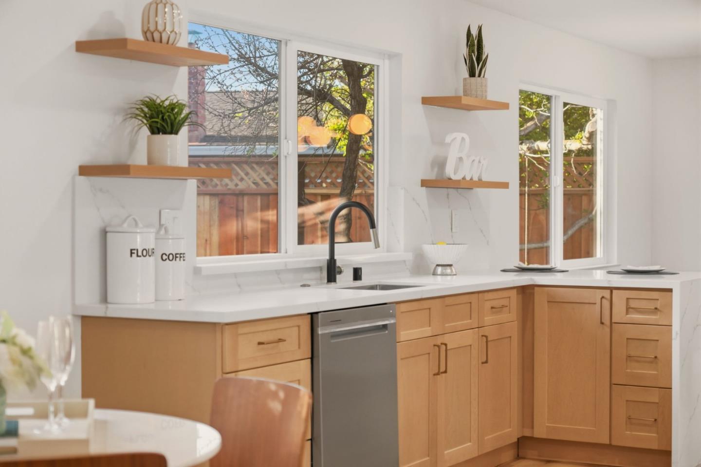 Detail Gallery Image 8 of 64 For 4733 Jarvis Ave, San Jose,  CA 95118 - 4 Beds | 3 Baths