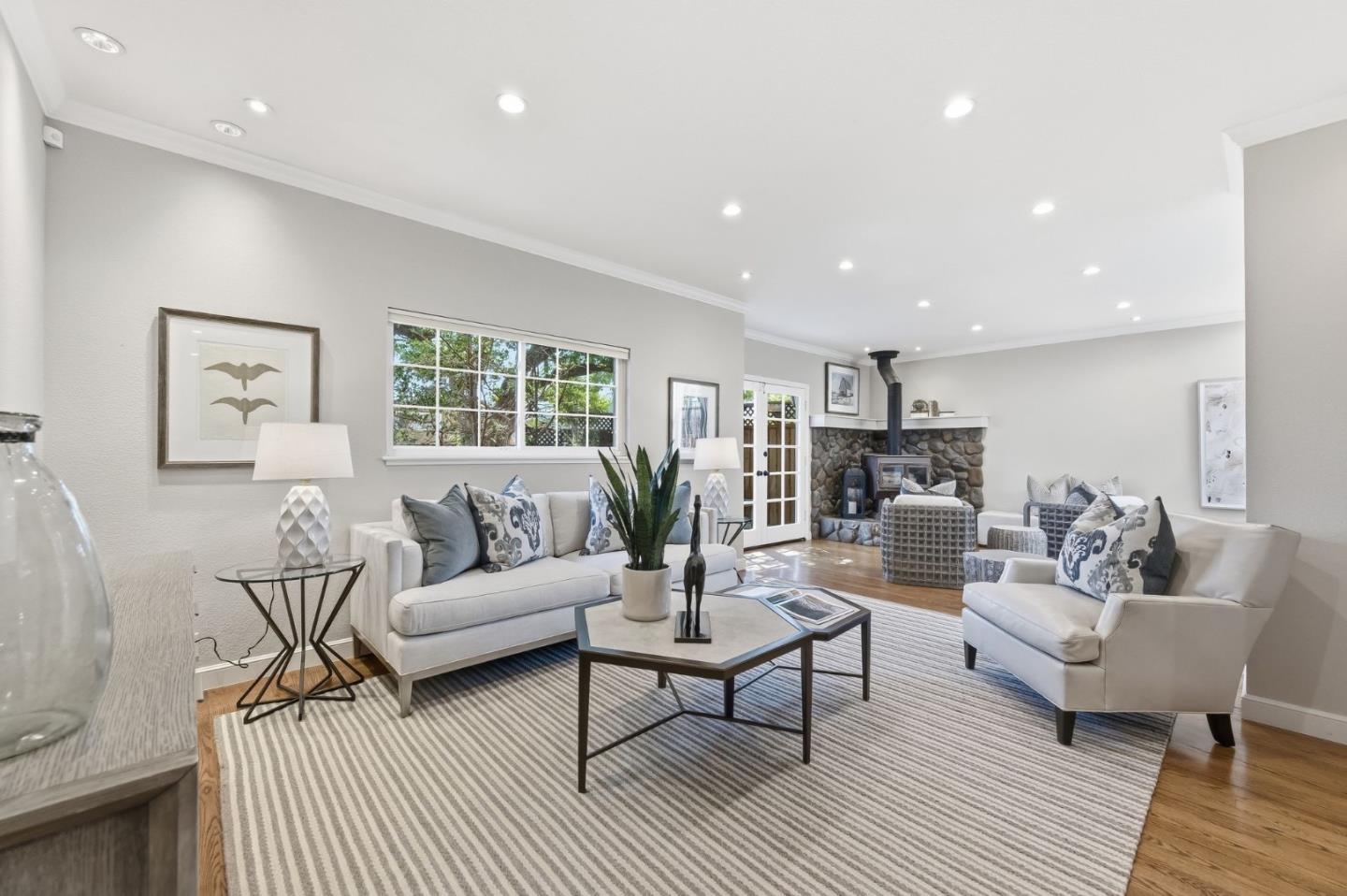 Detail Gallery Image 14 of 44 For 1028 Bermuda Dr, San Mateo,  CA 94403 - 5 Beds | 4 Baths