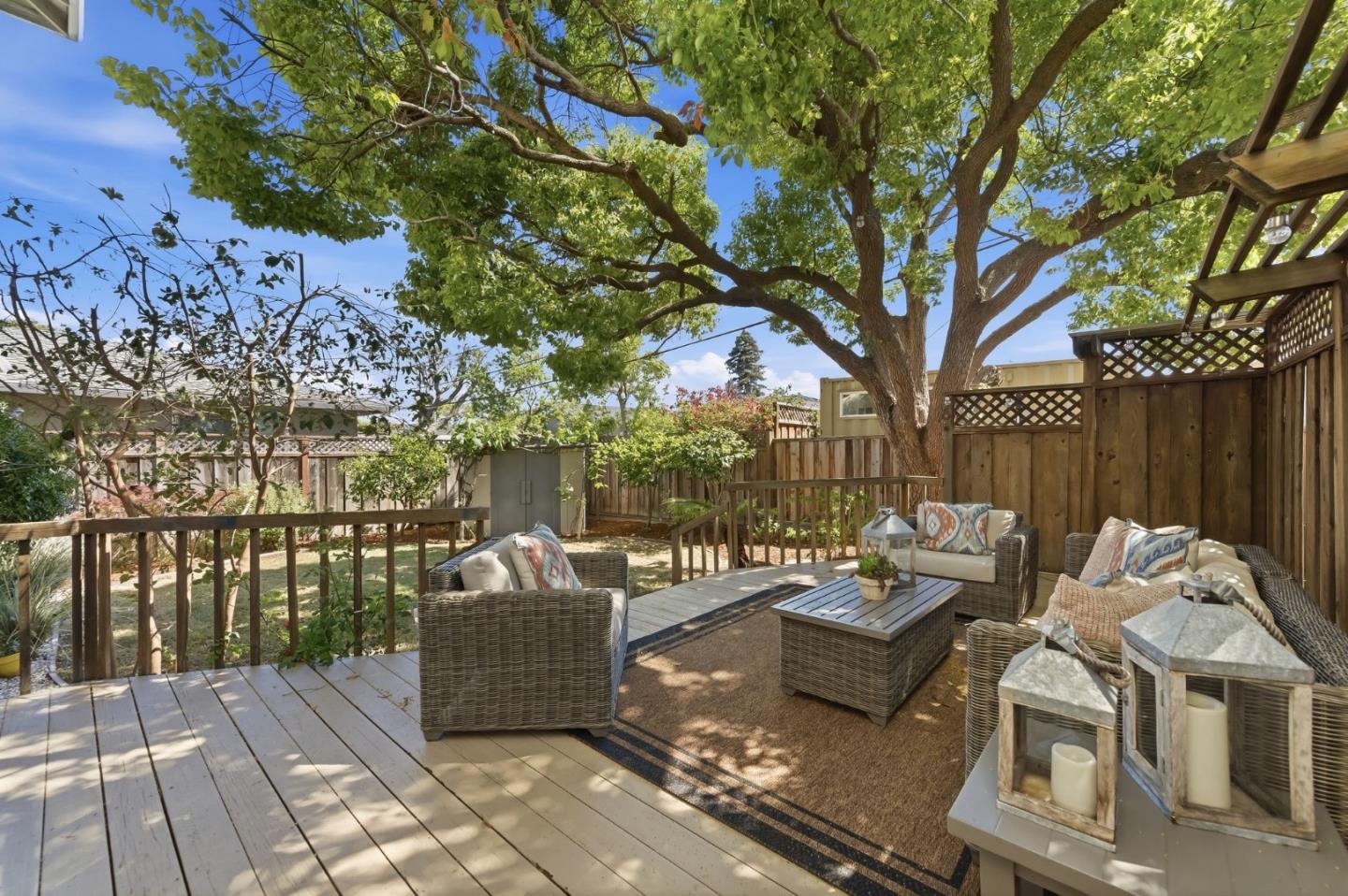 Detail Gallery Image 16 of 44 For 1028 Bermuda Dr, San Mateo,  CA 94403 - 5 Beds | 4 Baths