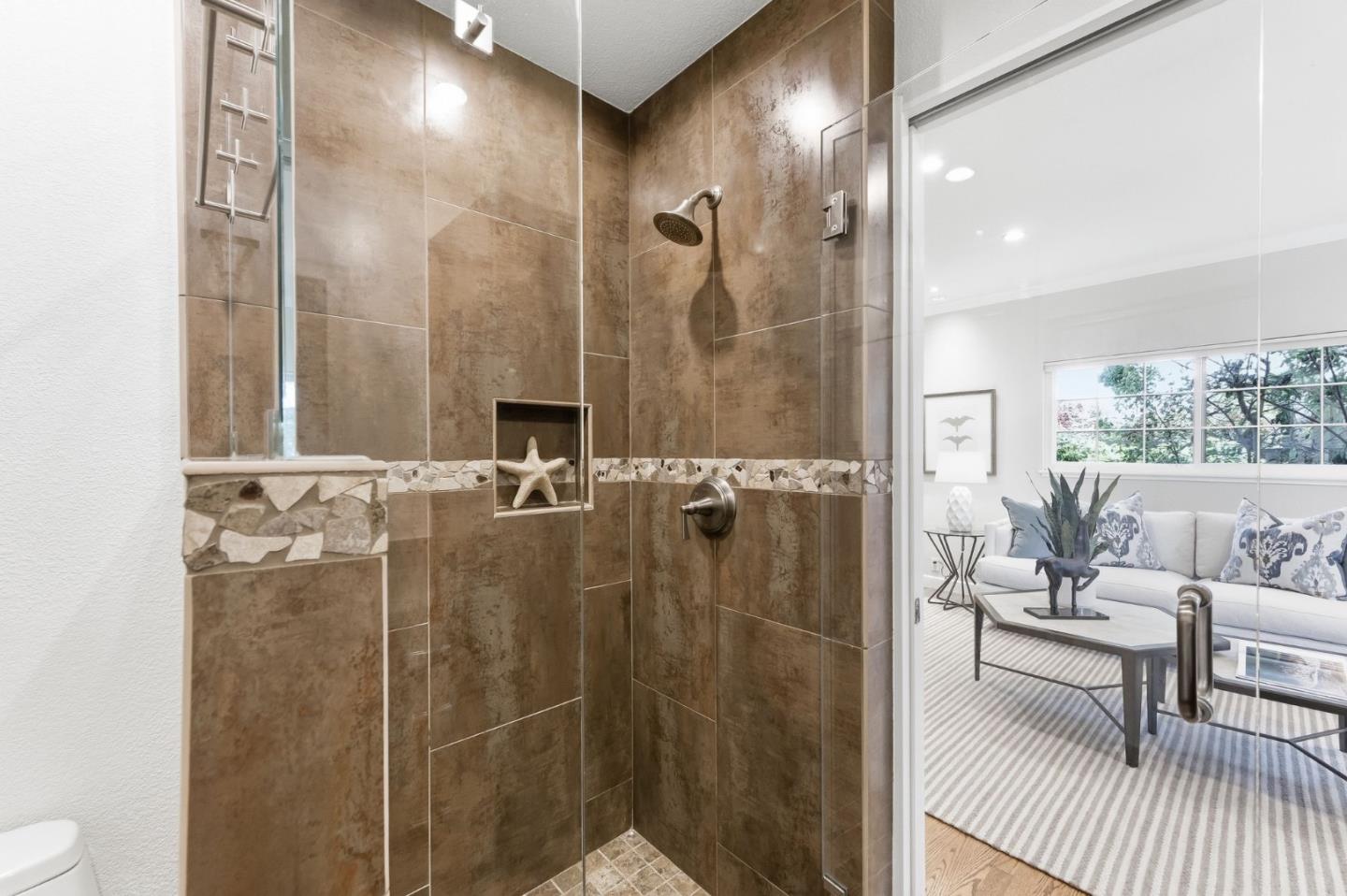 Detail Gallery Image 21 of 44 For 1028 Bermuda Dr, San Mateo,  CA 94403 - 5 Beds | 4 Baths