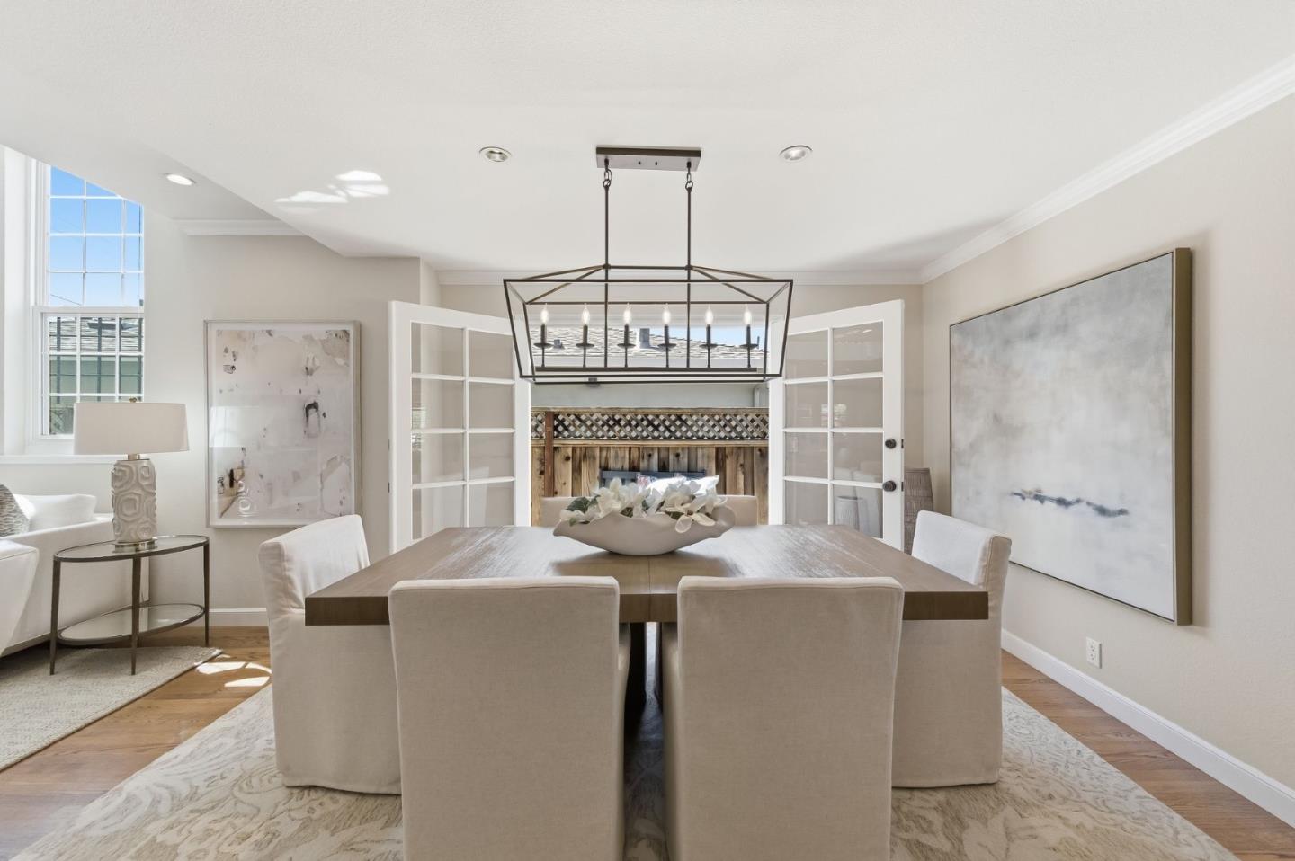 Detail Gallery Image 9 of 44 For 1028 Bermuda Dr, San Mateo,  CA 94403 - 5 Beds | 4 Baths