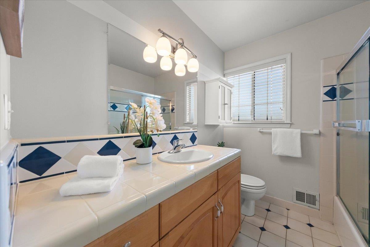 Detail Gallery Image 15 of 27 For 1647 Natalie Ct, San Jose,  CA 95118 - 4 Beds | 3 Baths