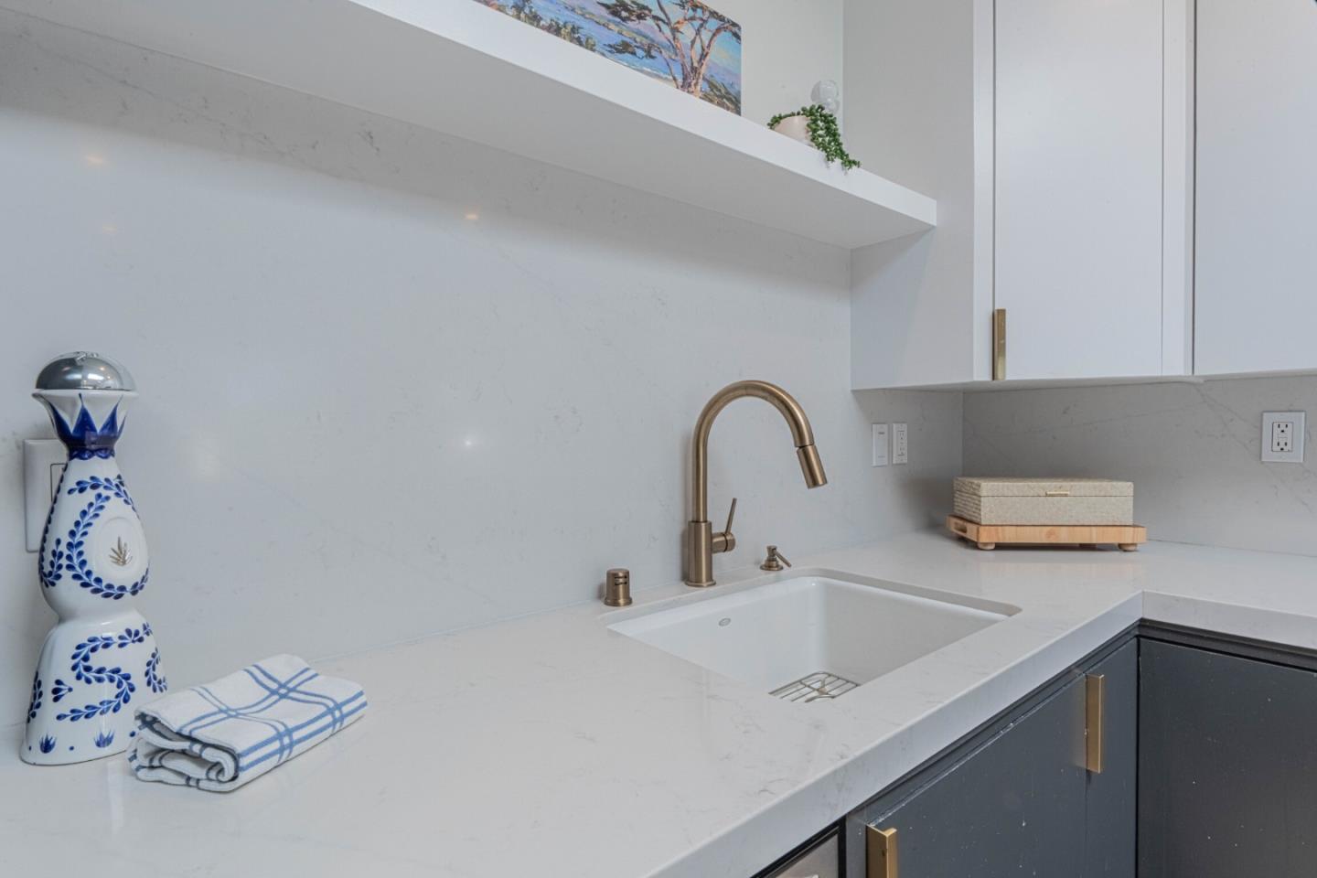 Detail Gallery Image 12 of 53 For 743 Bayview Ave, Pacific Grove,  CA 93950 - 3 Beds | 2 Baths