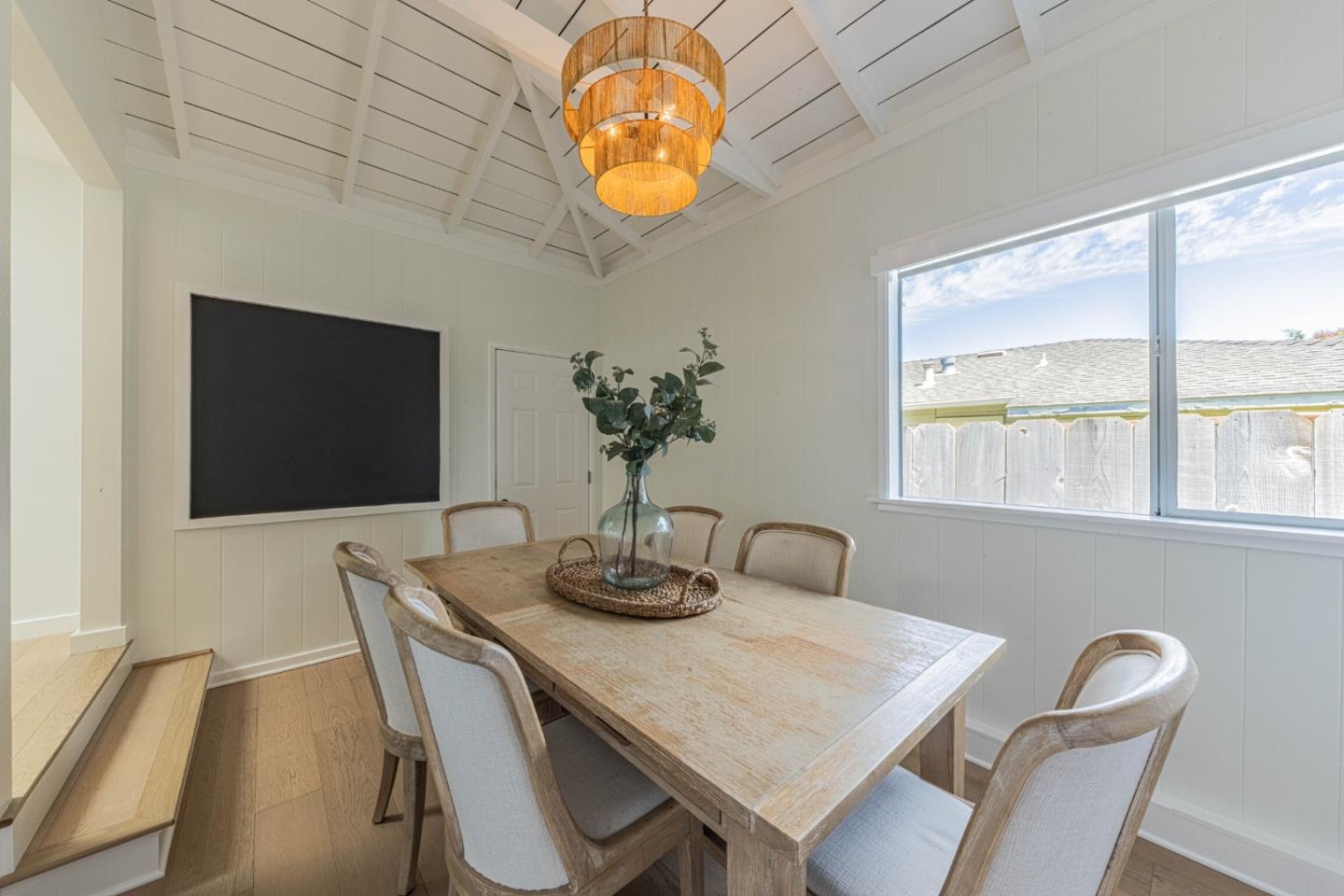 Detail Gallery Image 19 of 53 For 743 Bayview Ave, Pacific Grove,  CA 93950 - 3 Beds | 2 Baths