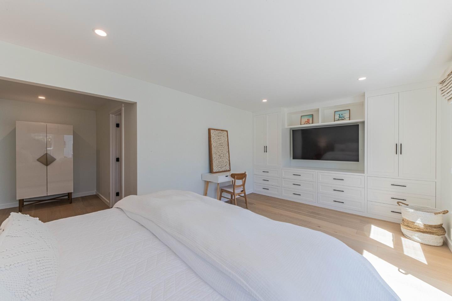 Detail Gallery Image 24 of 53 For 743 Bayview Ave, Pacific Grove,  CA 93950 - 3 Beds | 2 Baths