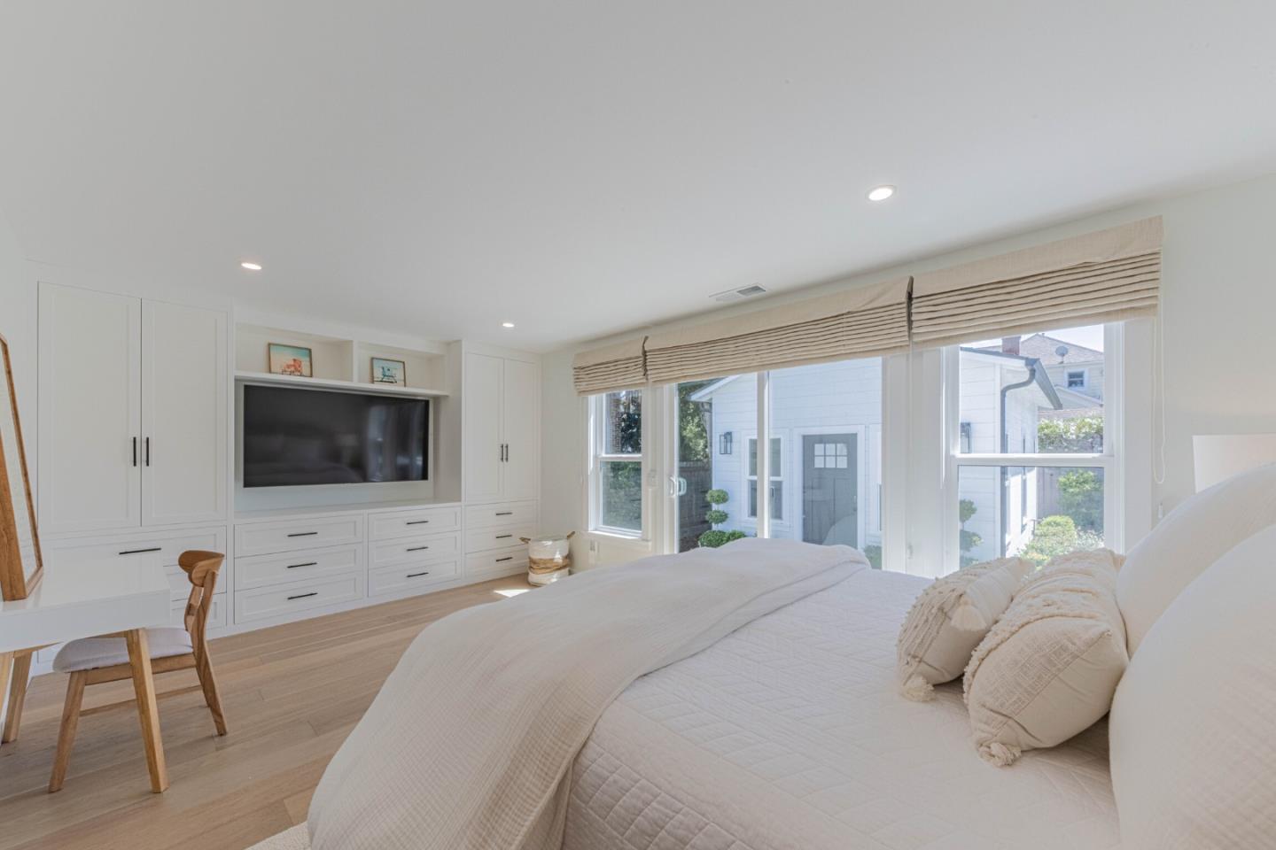 Detail Gallery Image 25 of 53 For 743 Bayview Ave, Pacific Grove,  CA 93950 - 3 Beds | 2 Baths