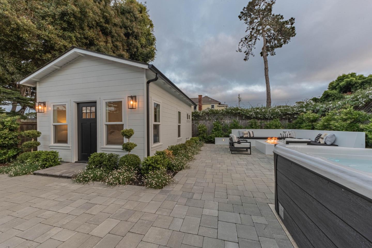 Detail Gallery Image 36 of 53 For 743 Bayview Ave, Pacific Grove,  CA 93950 - 3 Beds | 2 Baths