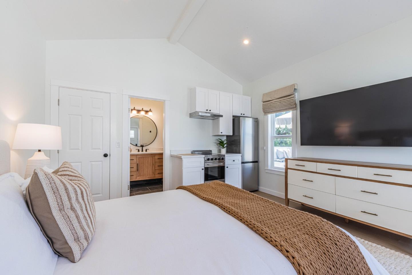 Detail Gallery Image 39 of 53 For 743 Bayview Ave, Pacific Grove,  CA 93950 - 3 Beds | 2 Baths