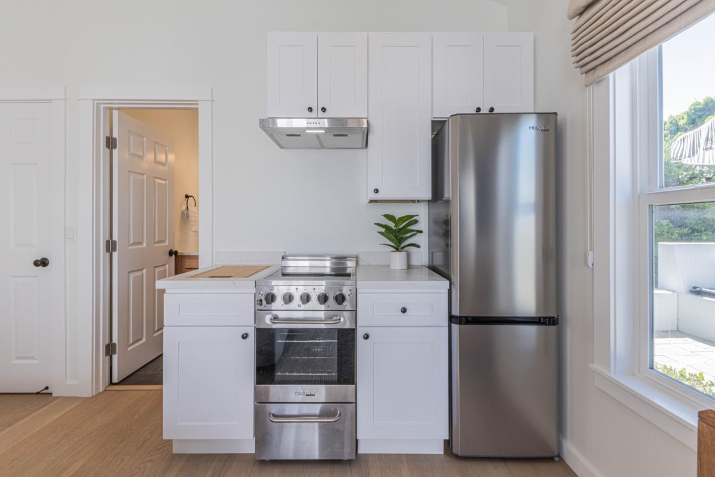 Detail Gallery Image 41 of 53 For 743 Bayview Ave, Pacific Grove,  CA 93950 - 3 Beds | 2 Baths